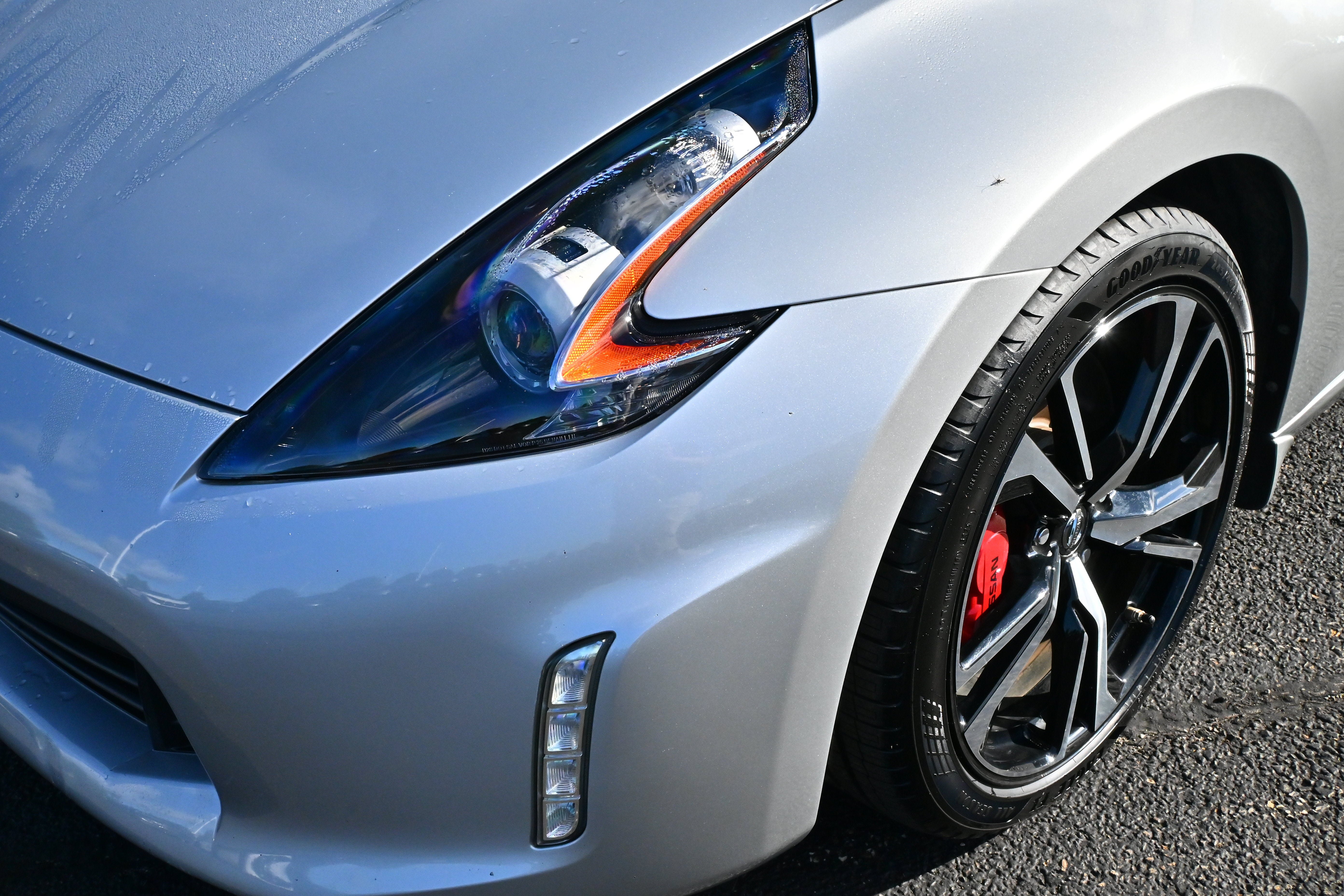Used 2019 Nissan 370Z Coupe RWD image 12