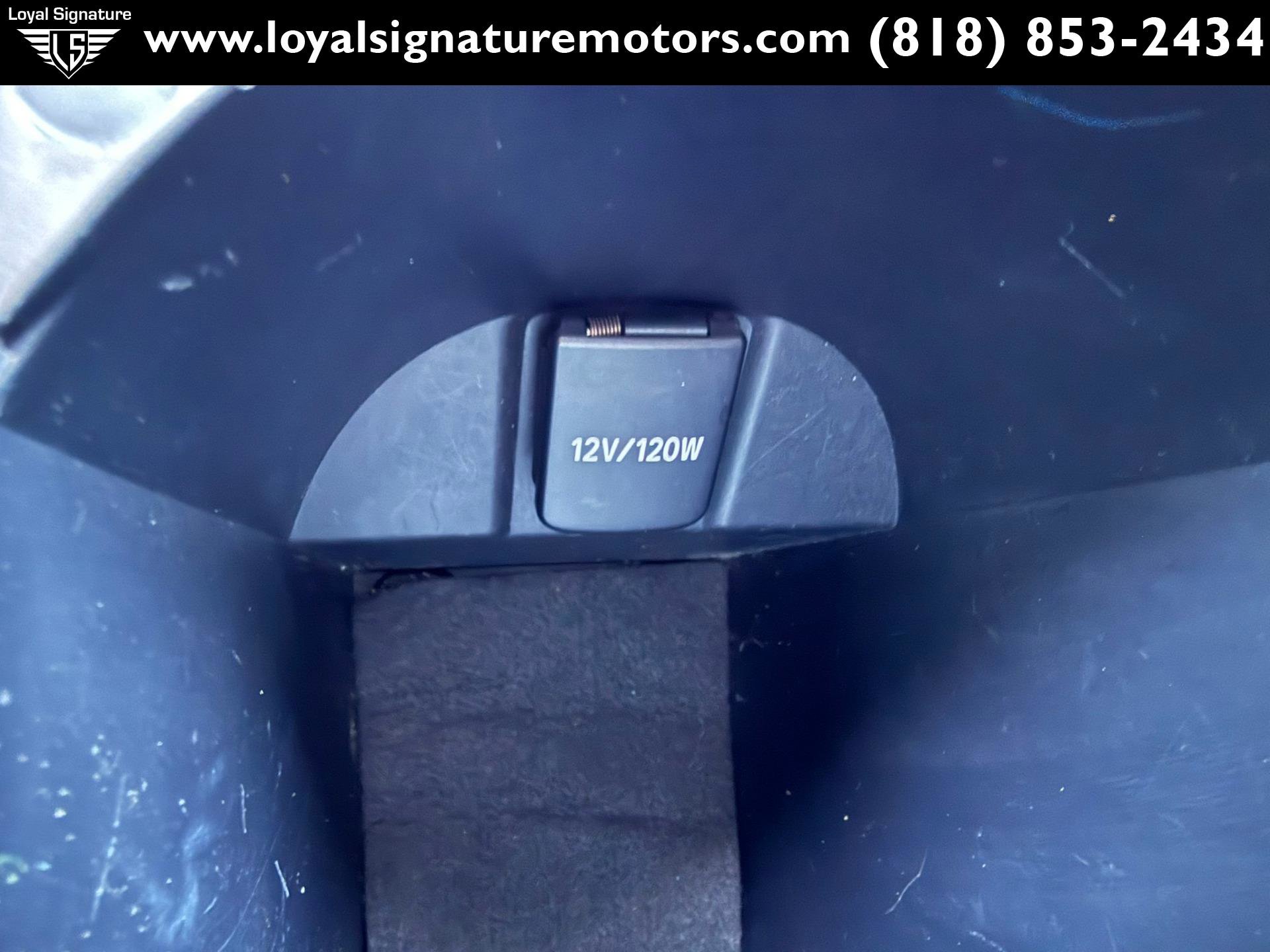 Used 2018 Toyota C-HR XLE image 26