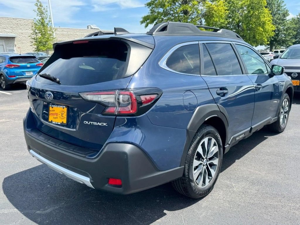 Used 2024 Subaru Outback Limited AWD/4WD image 3