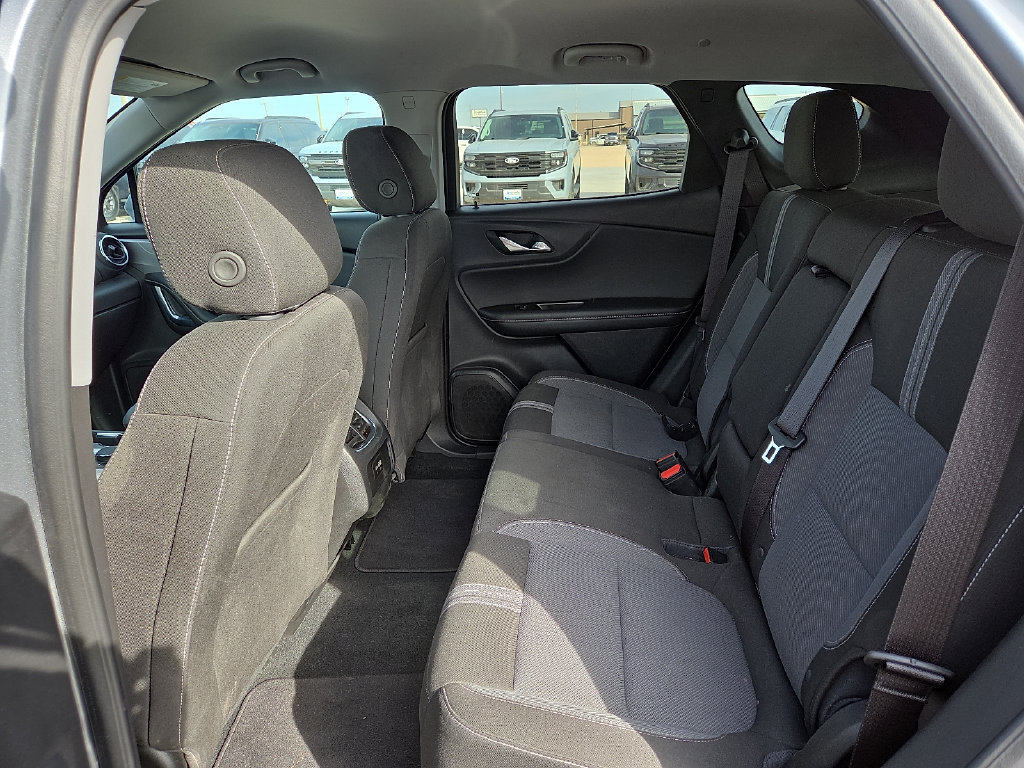 Used 2025 Chevrolet Blazer LT FWD image 15
