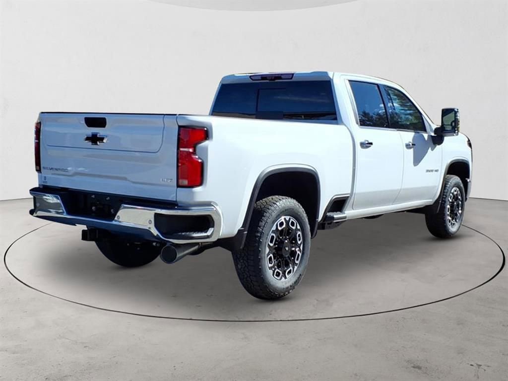 New 2026 Chevrolet Silverado 3500 LTZ w/ LTZ Convenience Package AWD/4WD image 5