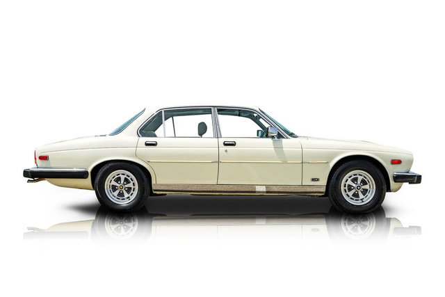 Used 1987 Jaguar XJ6 image 2