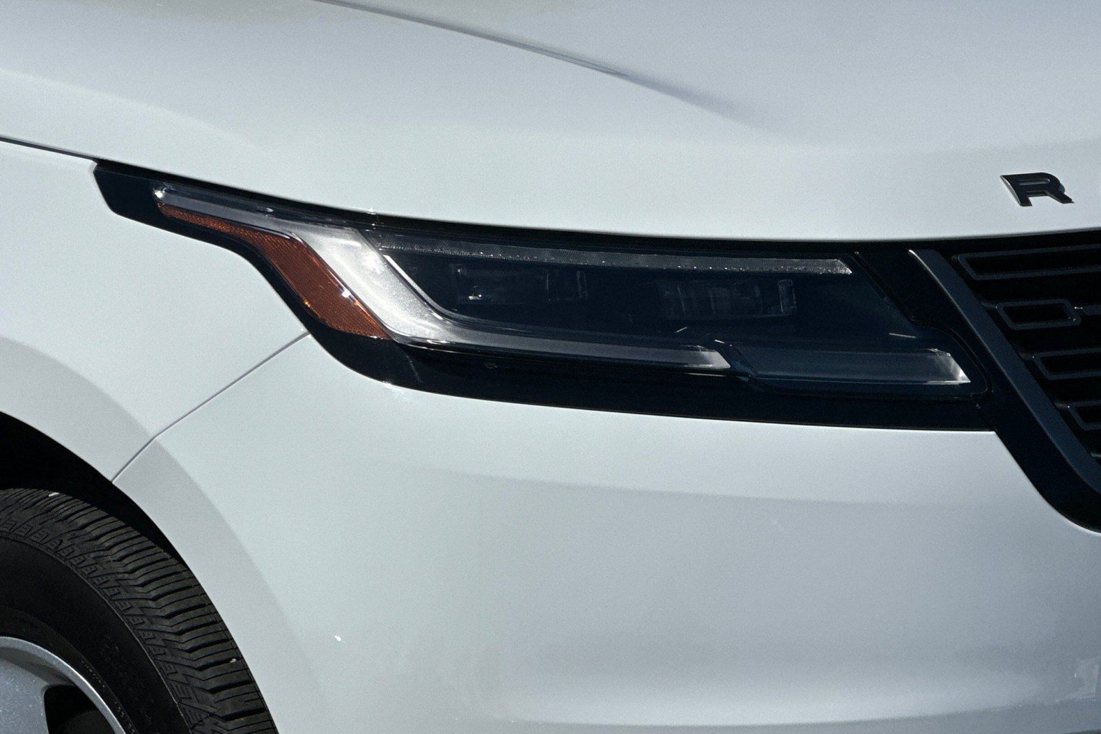 Certified 2026 Land Rover Range Rover Velar S AWD/4WD image 10