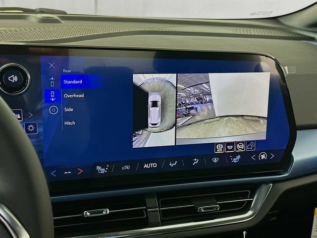 New 2026 Chevrolet Equinox EV LT AWD/4WD image 16
