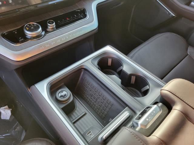 New 2025 Ford Expedition Max Platinum w/ Platinum Ultimate Package image 48