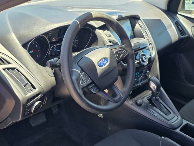 Used 2018 Ford Focus SEL FWD image 7