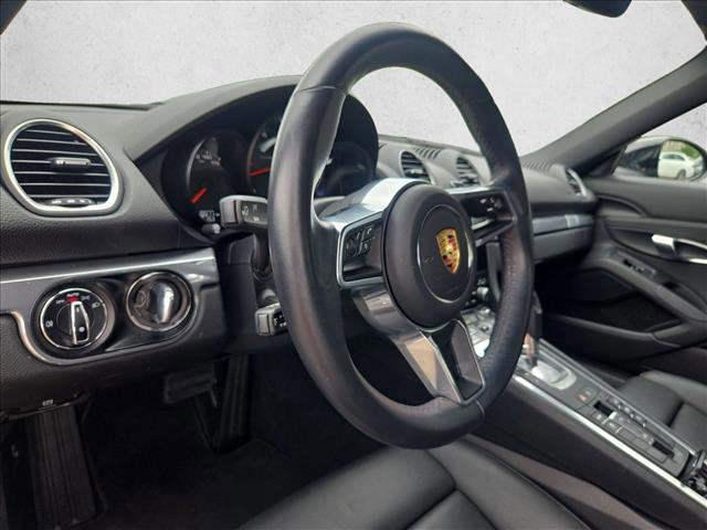 Used 2024 Porsche 718 Boxster RWD image 10