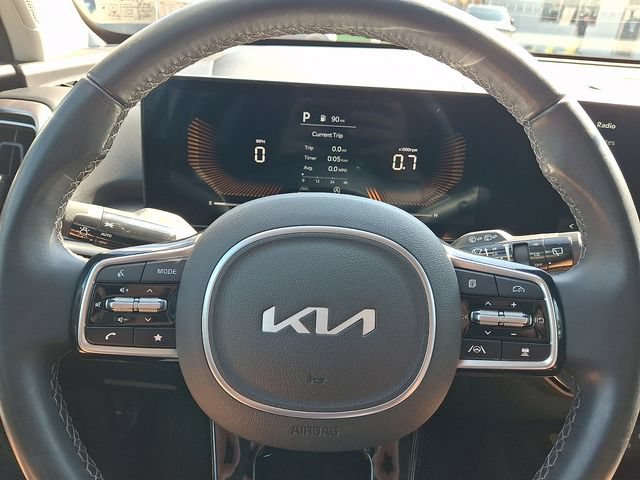 Certified 2025 Kia Sorento S AWD/4WD image 19