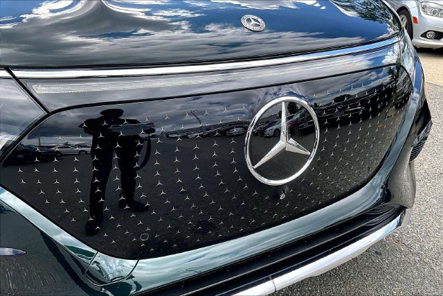 Certified 2023 Mercedes-Benz EQS 450+ 4MATIC SUV image 26
