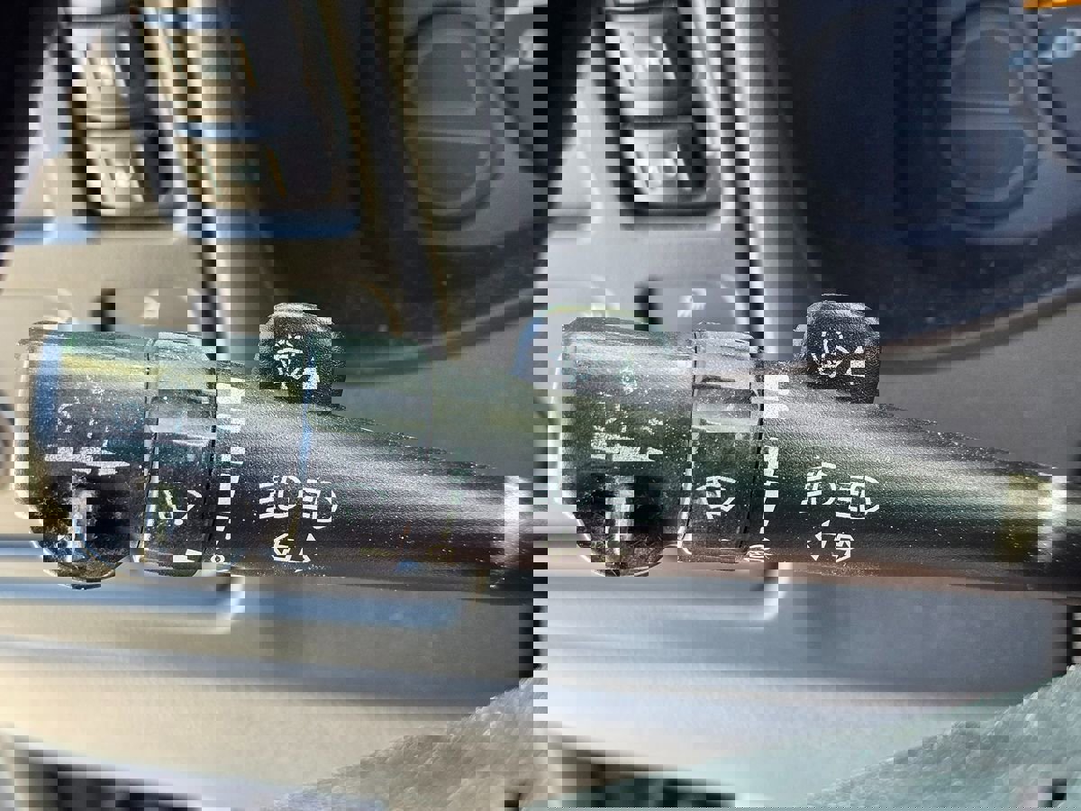 Used 2005 Chevrolet Avalanche Z71 w/ Preferred Equipment Group image 26