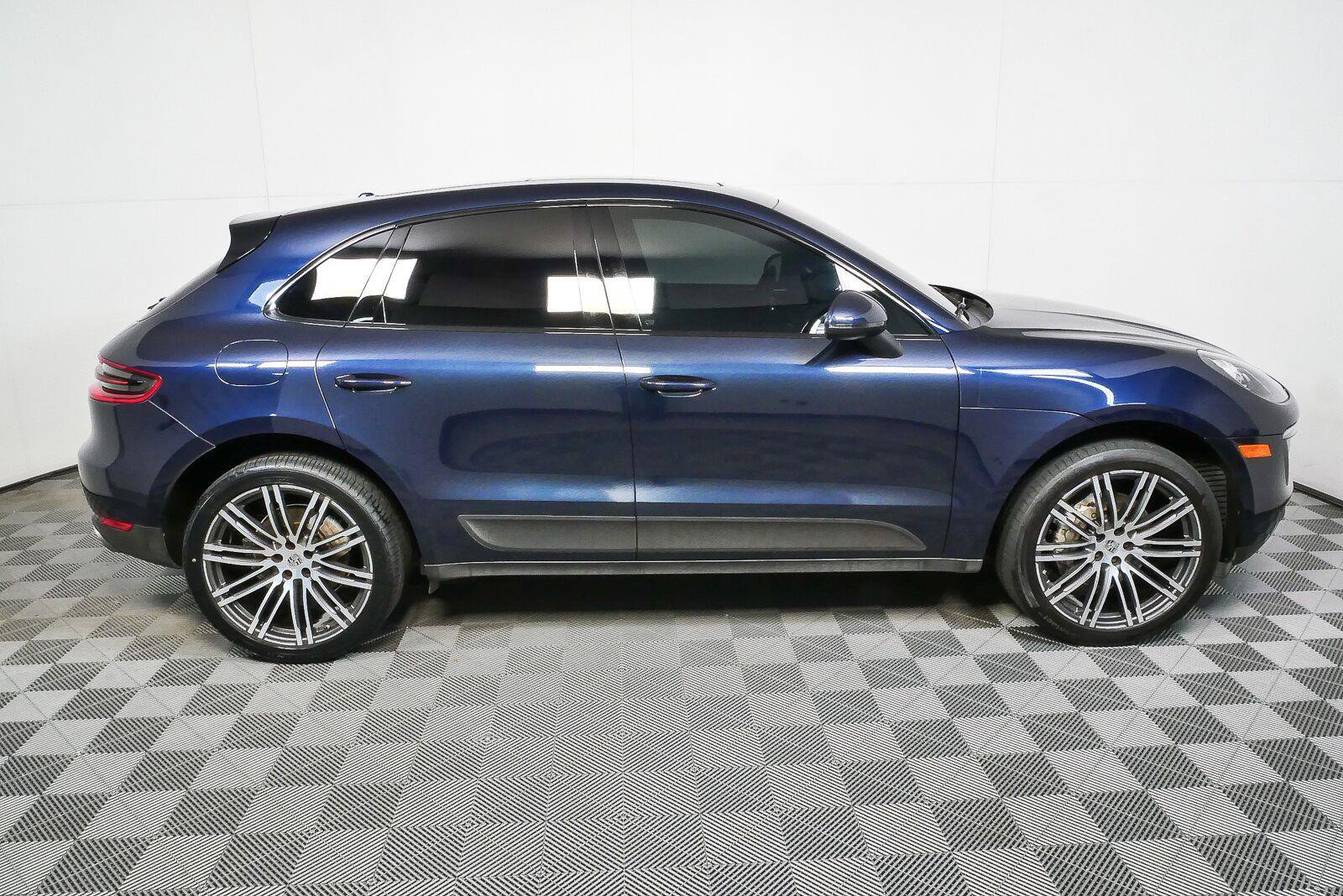 Used 2018 Porsche Macan S AWD/4WD image 35