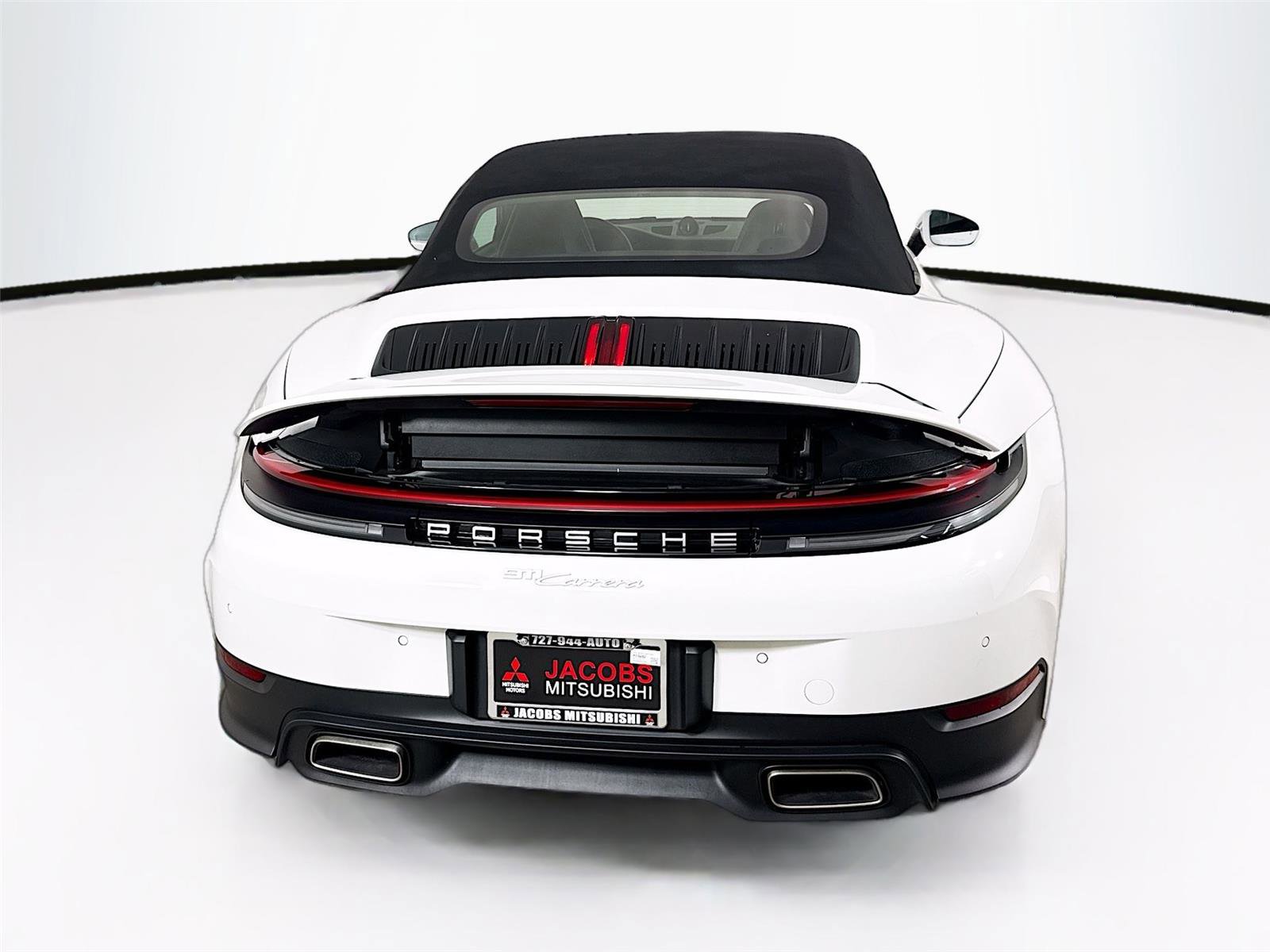 Used 2025 Porsche 911 Carrera RWD image 22