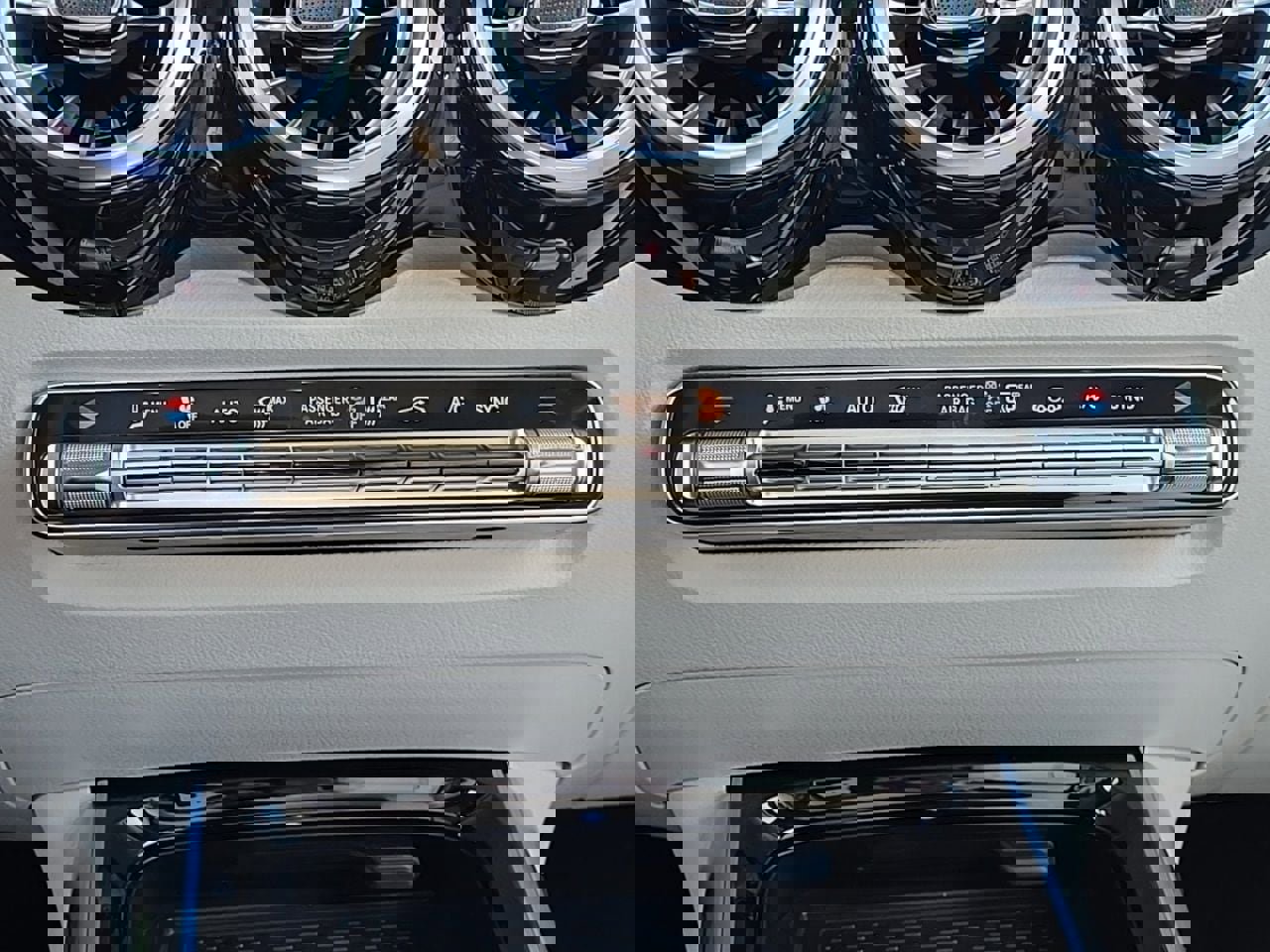 New 2026 Mercedes-Benz GLB 250 4MATIC image 17