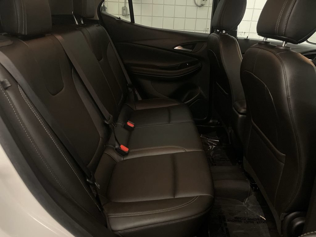 Used 2024 Buick Encore GX Sport Touring w/ Advanced Technology Package AWD/4WD image 18