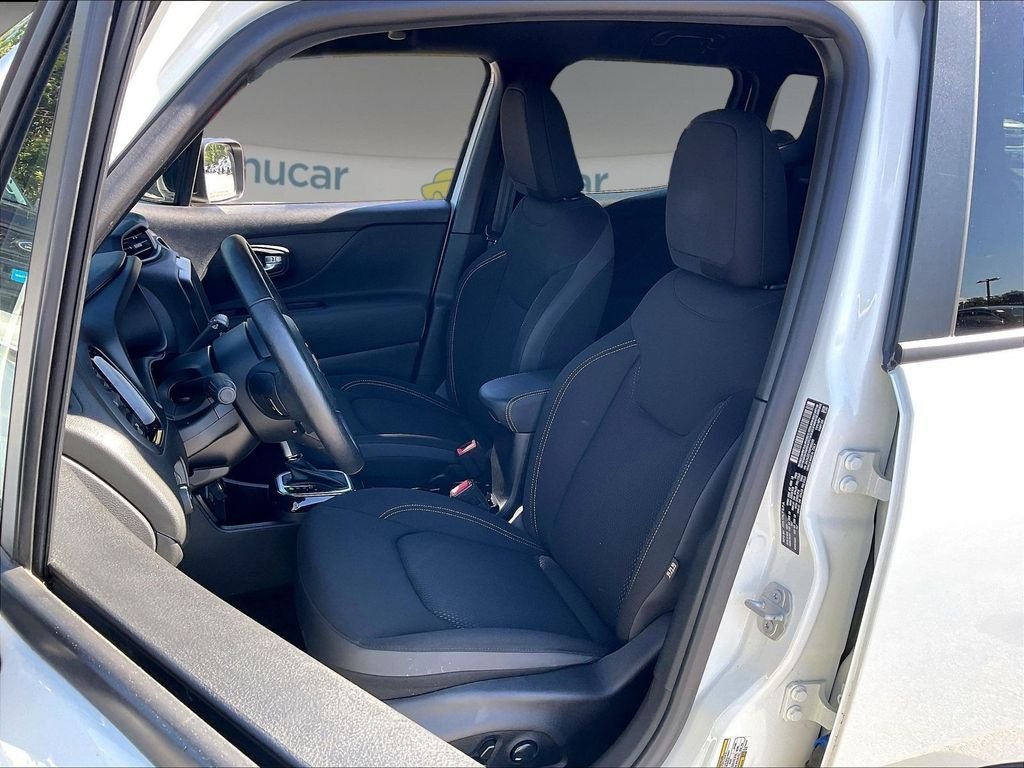 Used 2022 Jeep Renegade Altitude w/ Convenience Group AWD/4WD image 9