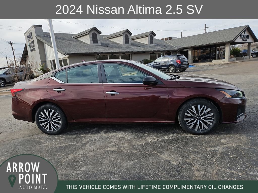 Used 2024 Nissan Altima 2.5 SV image 13