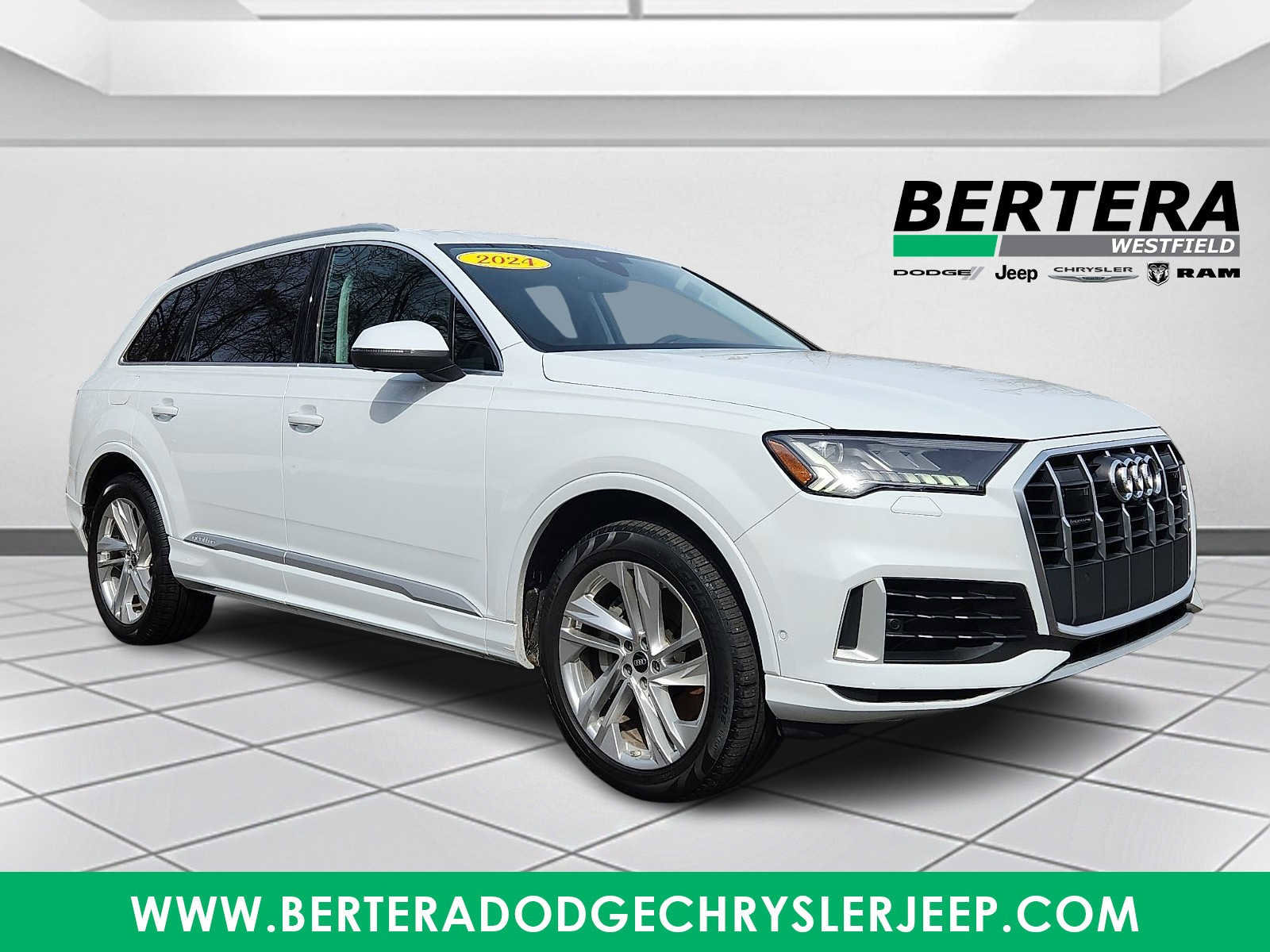 Used 2024 Audi Q7 Premium Plus