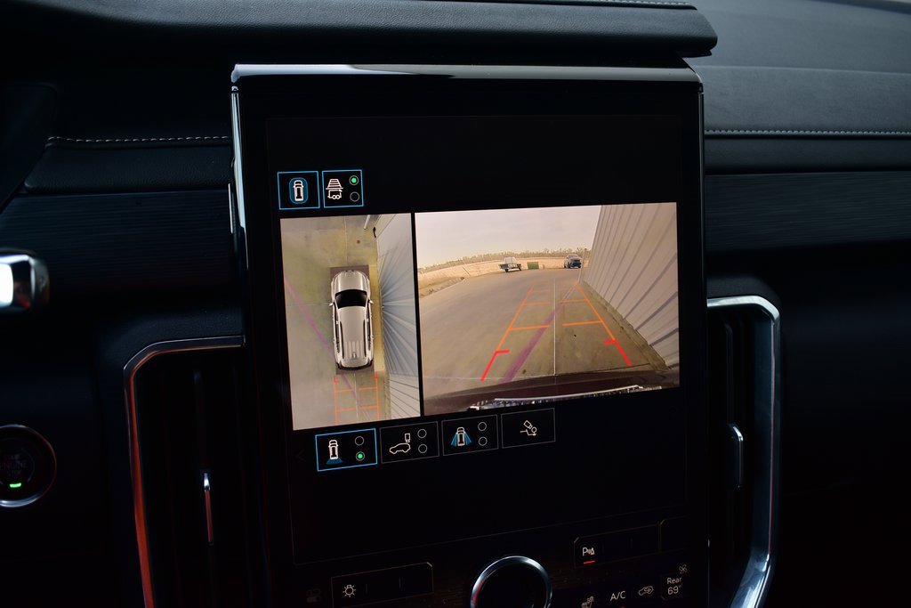 Used 2025 GMC Acadia Elevation image 44