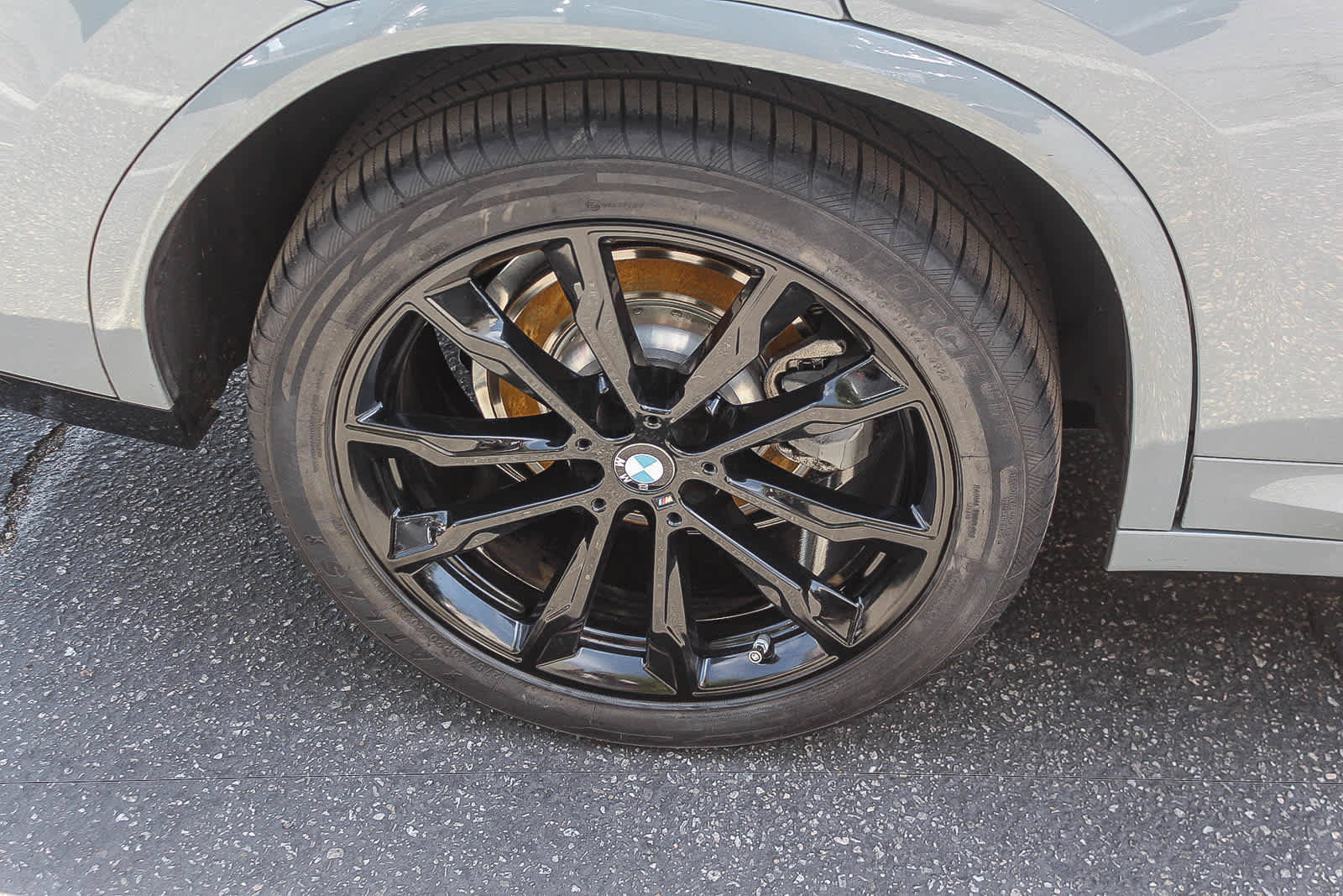 Used 2023 BMW X4 xDrive30i w/ M Sport Package AWD/4WD image 8