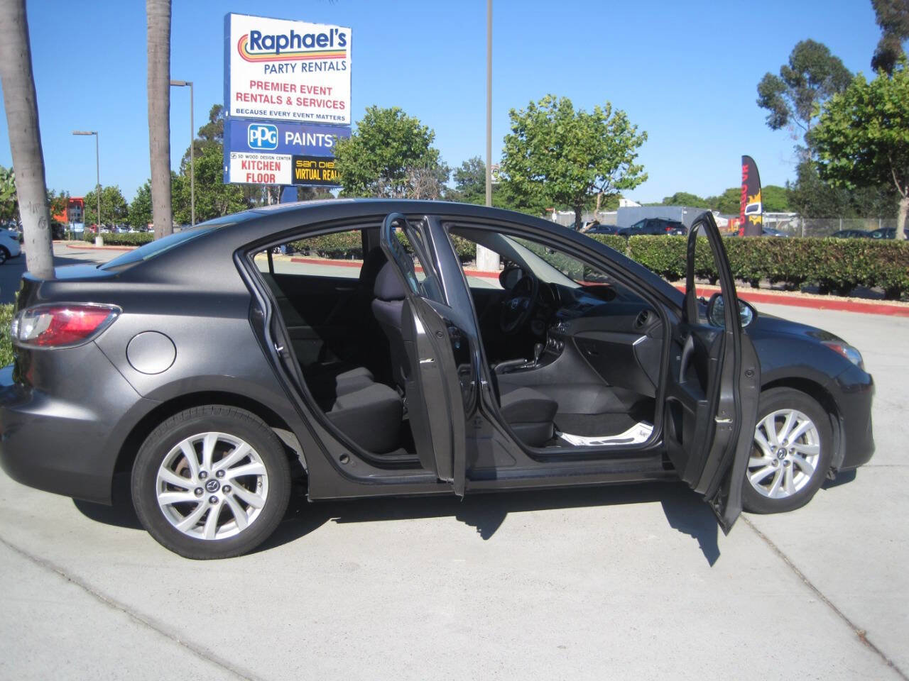 Used 2013 MAZDA MAZDA3 i Touring image 5