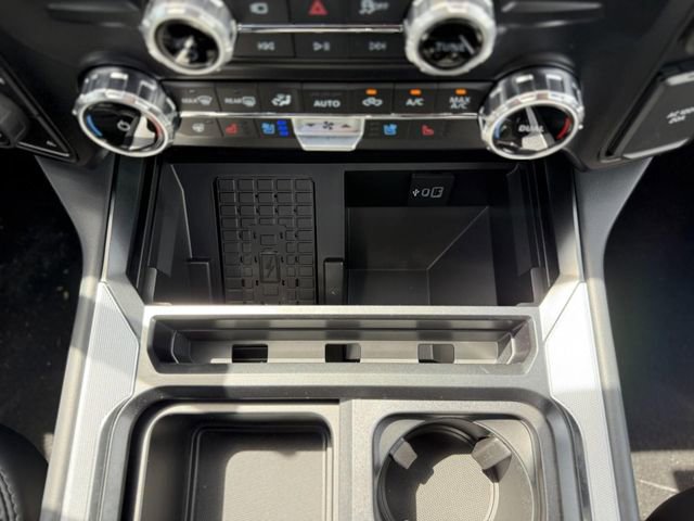 New 2026 Ford F350 Platinum w/ Tremor Off-Road Package AWD/4WD image 29