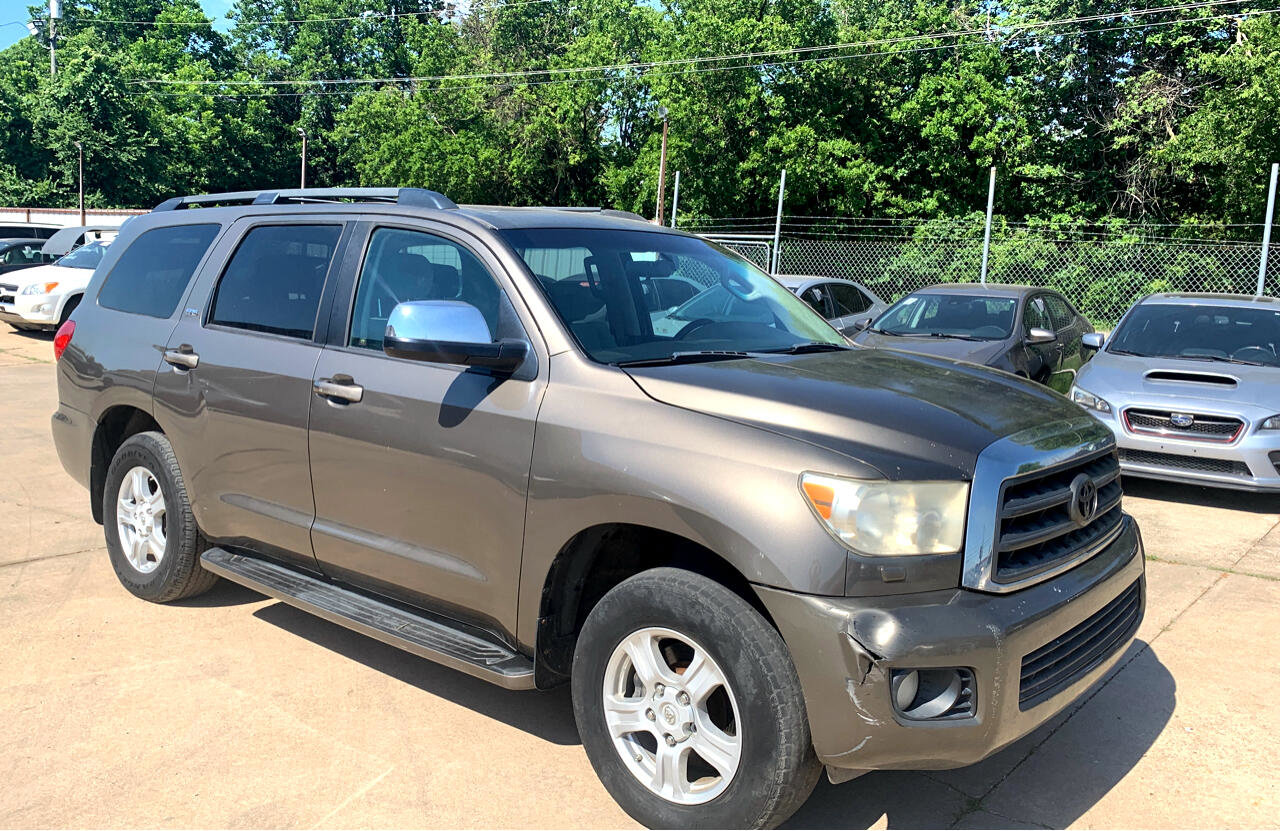 Used 2010 Toyota Sequoia SR5 image 3