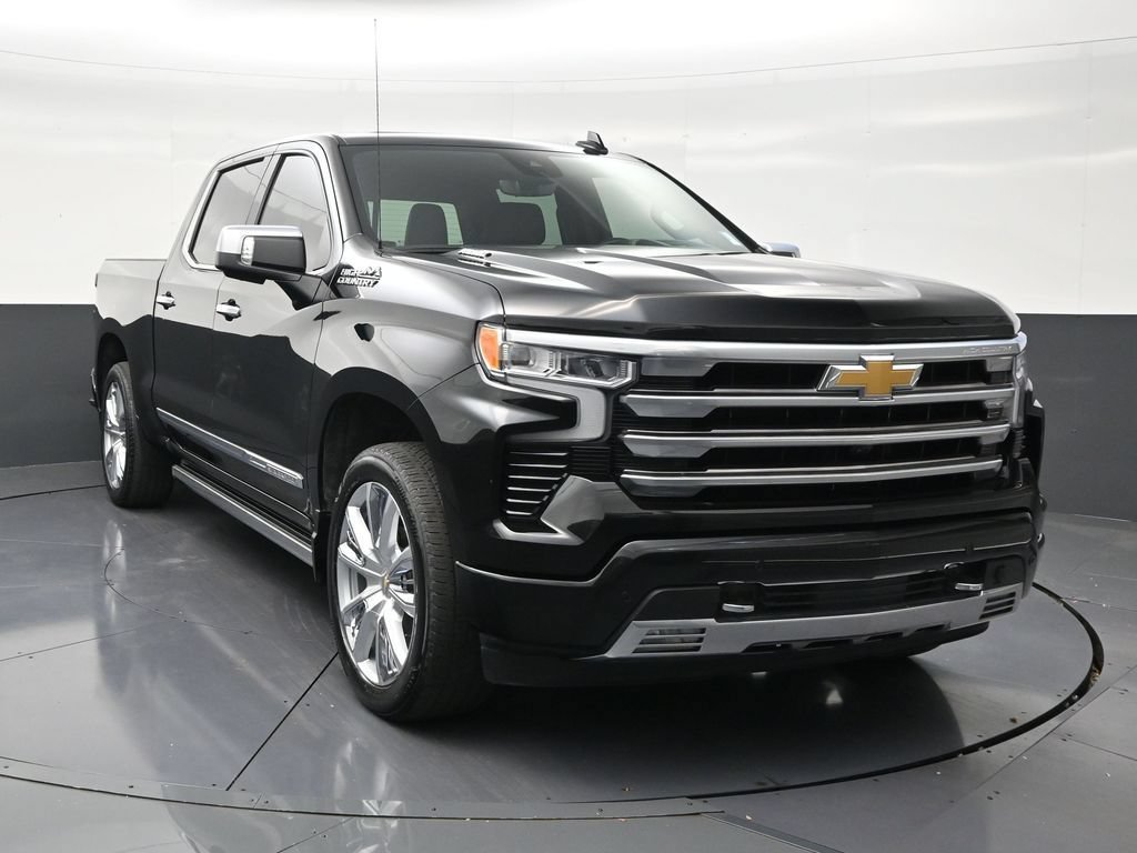 Used 2024 Chevrolet Silverado 1500 High Country AWD/4WD image 7