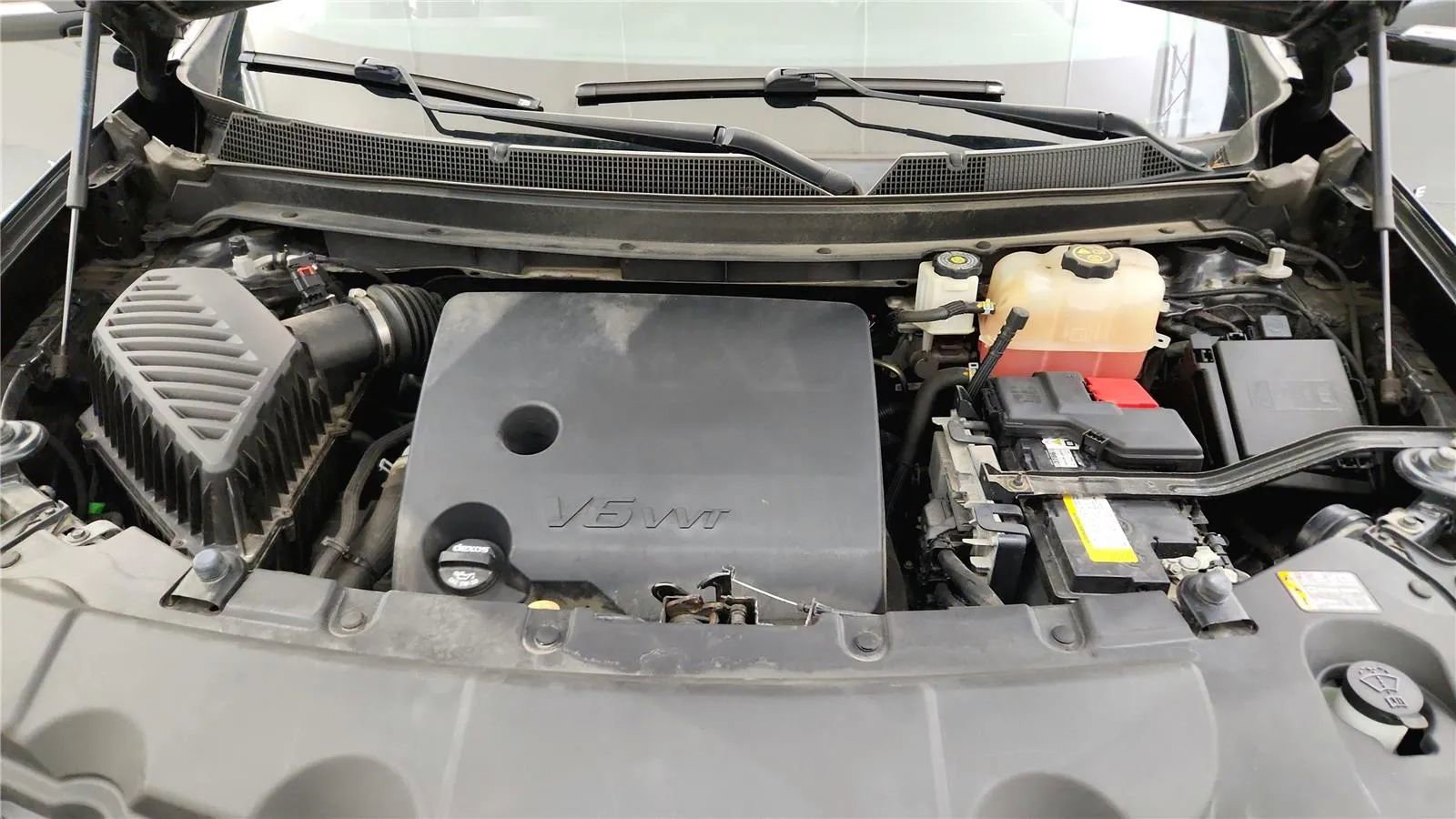 Used 2018 Chevrolet Traverse LT image 20