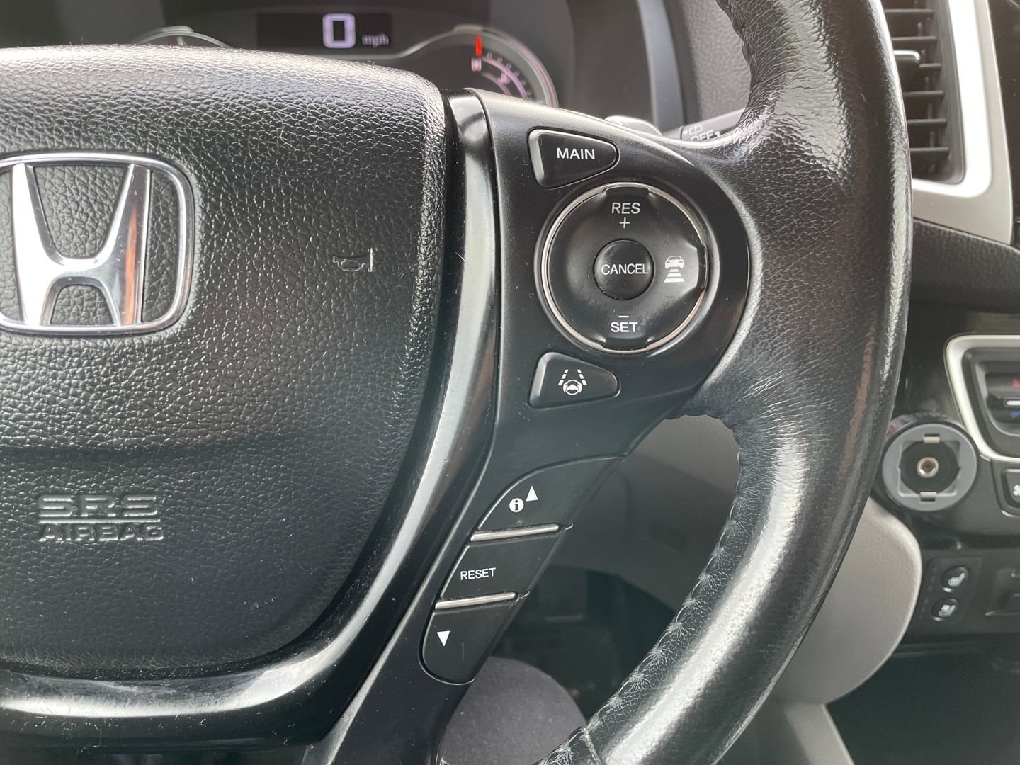 Used 2018 Honda Pilot Elite image 26