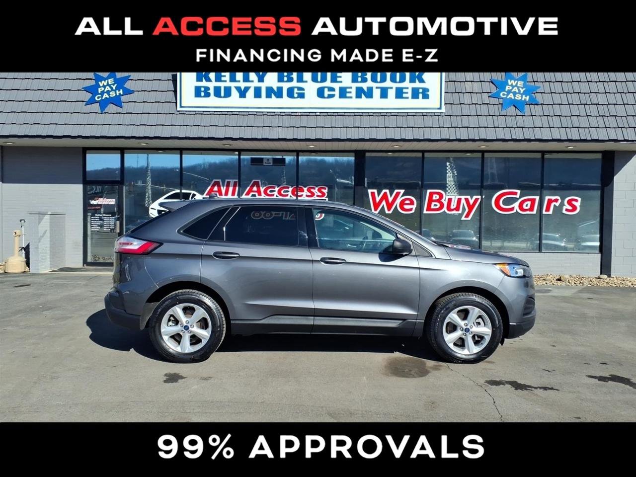 Used 2022 Ford Edge SE image 1
