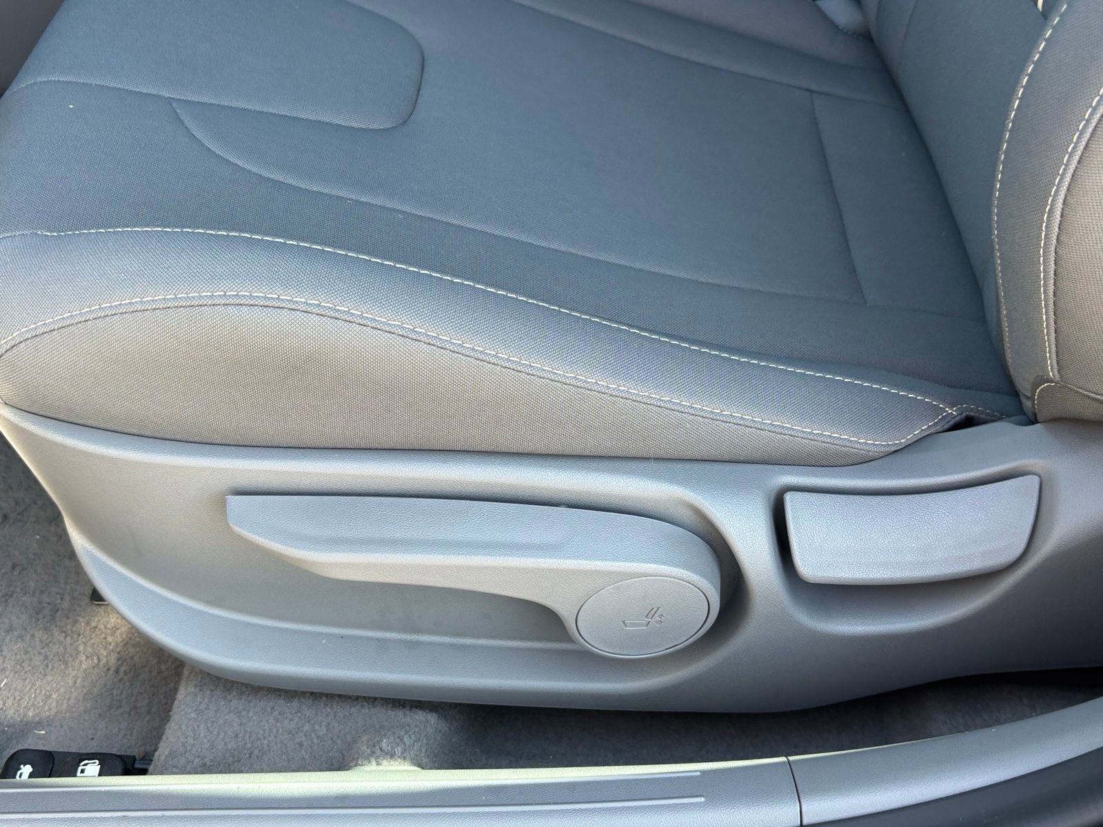 New 2026 Hyundai Elantra Sport image 13