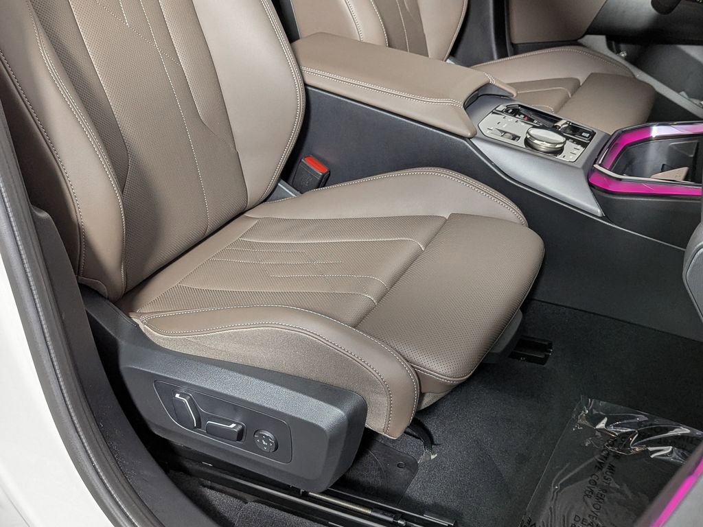 Used 2025 BMW X3 xDrive30i w/ Convenience Package image 27