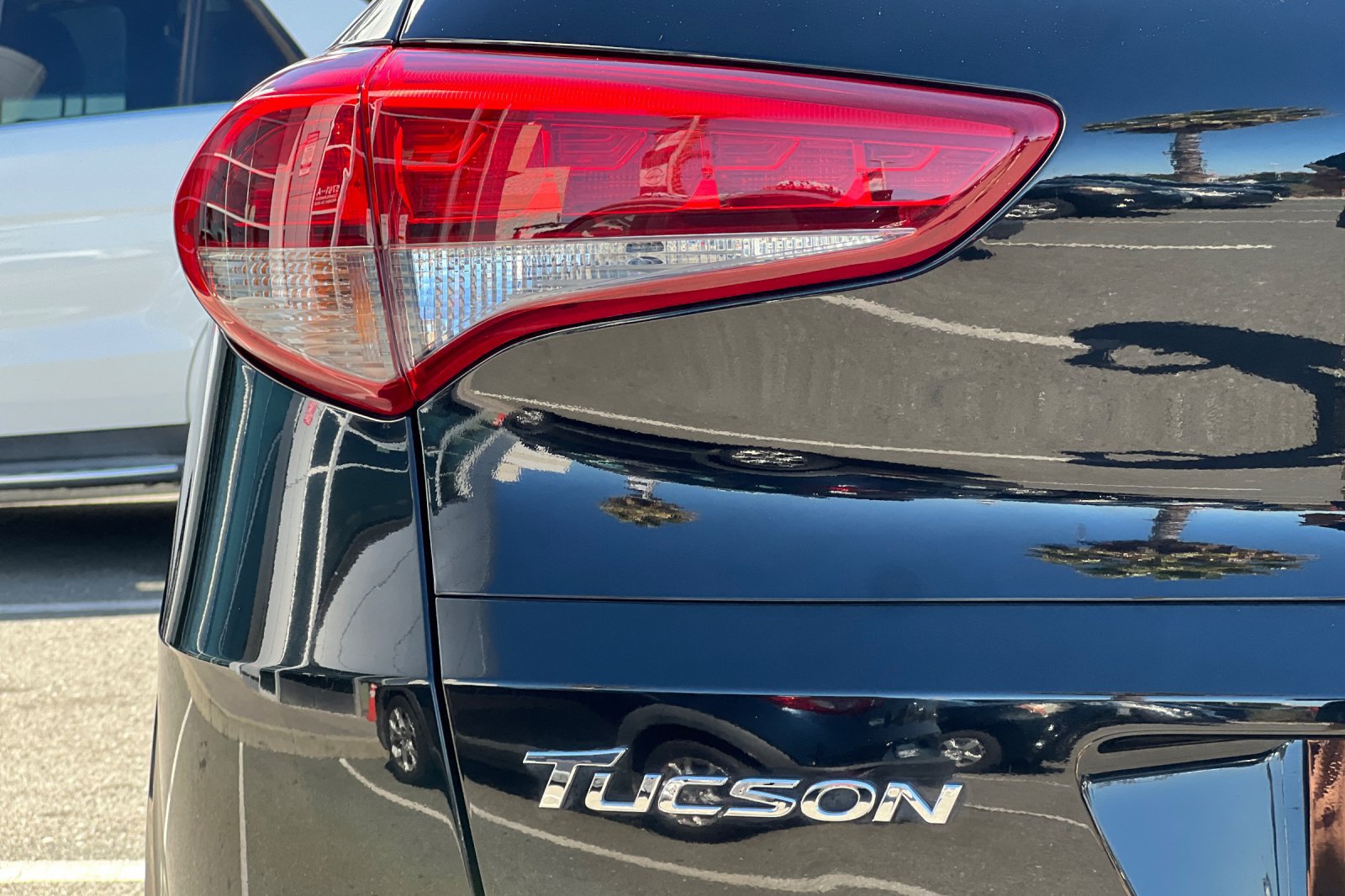 Used 2016 Hyundai Tucson Limited w/ Option Group 03 FWD image 34