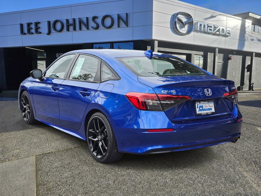 Used 2023 Honda Civic Sport image 3