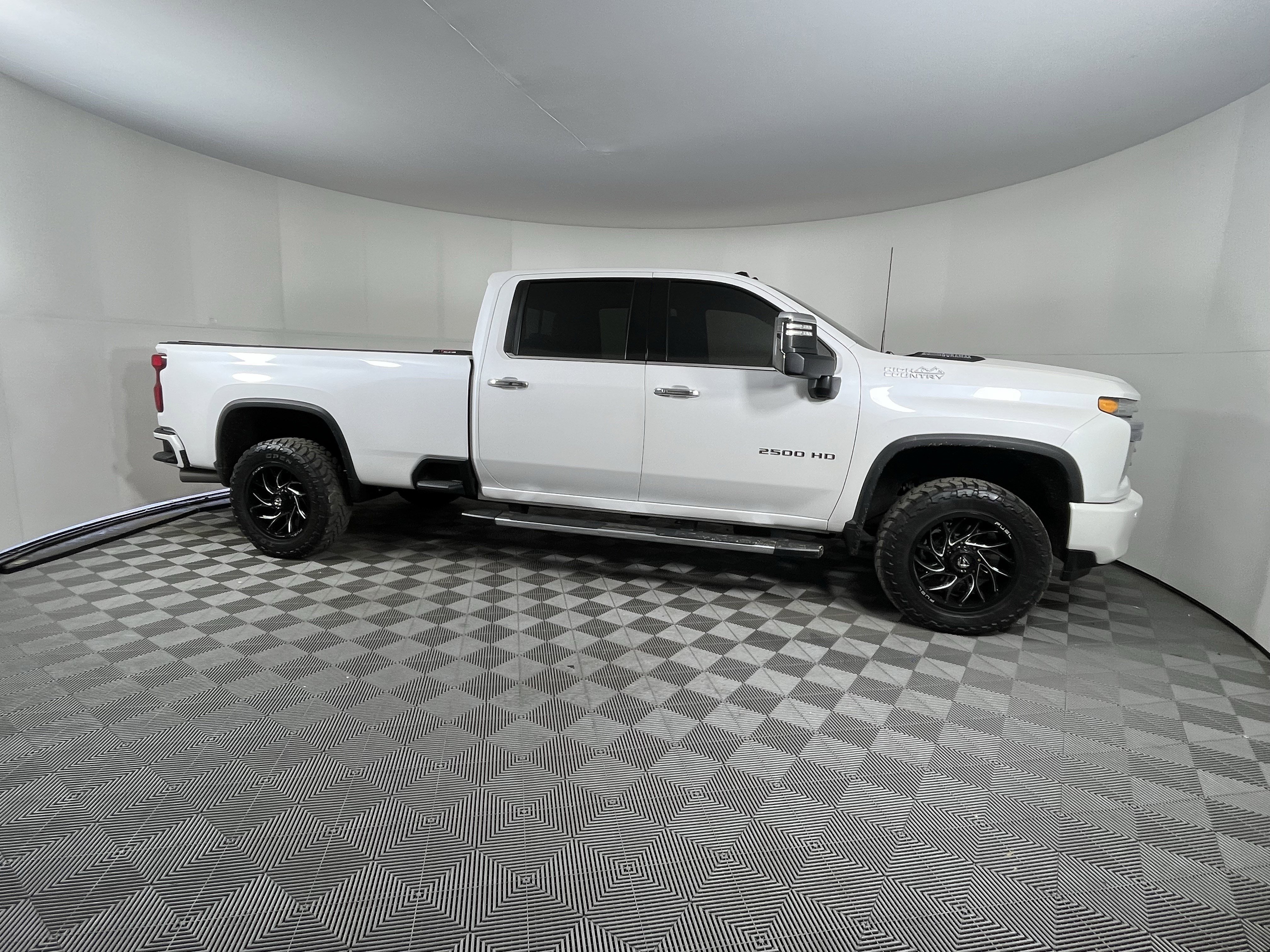 Used 2021 Chevrolet Silverado 2500 High Country w/ Z71 Off-Road Package image 5