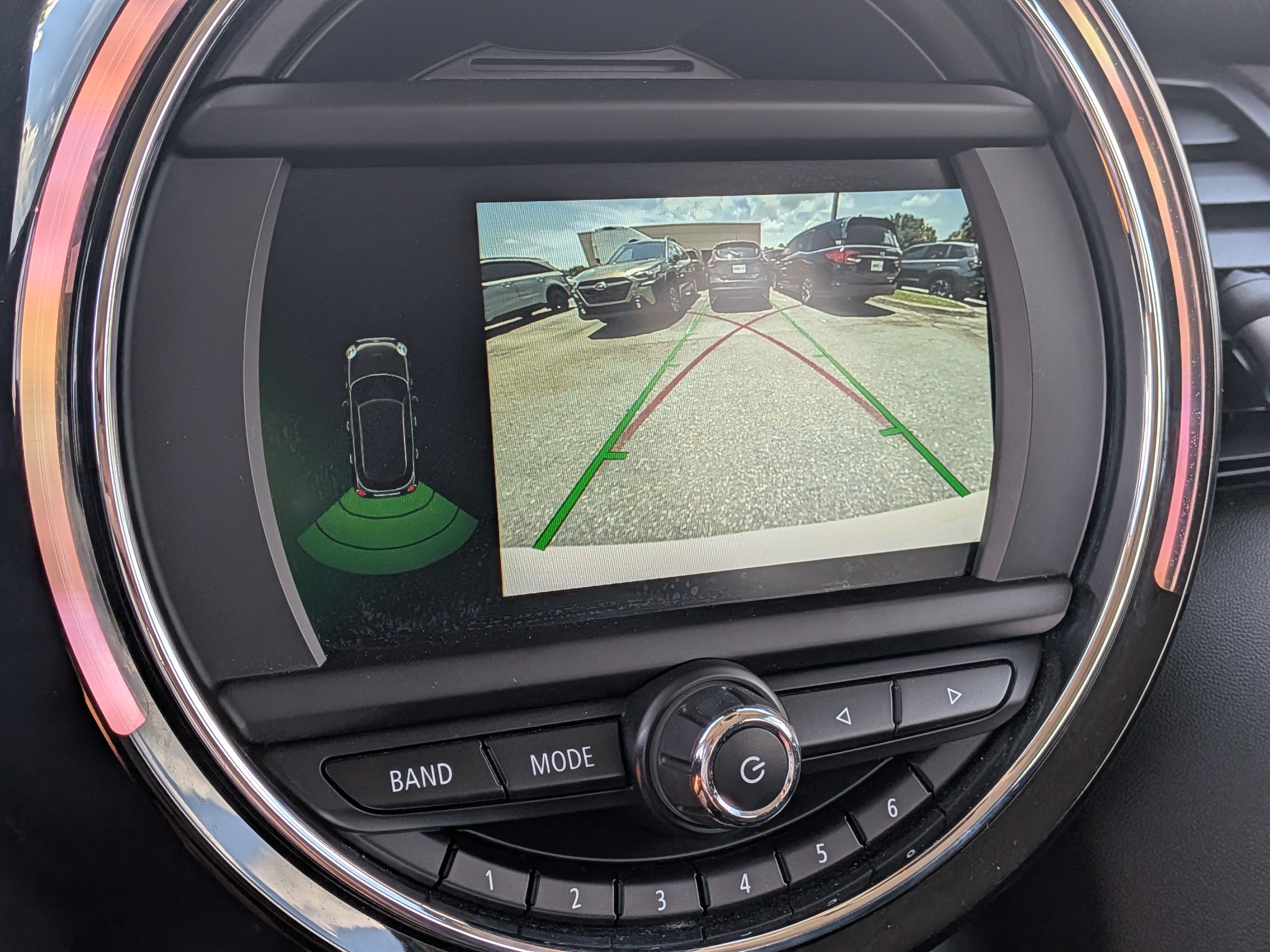 Used 2021 MINI Cooper 4-Door Hardtop w/ Storage Package FWD image 31