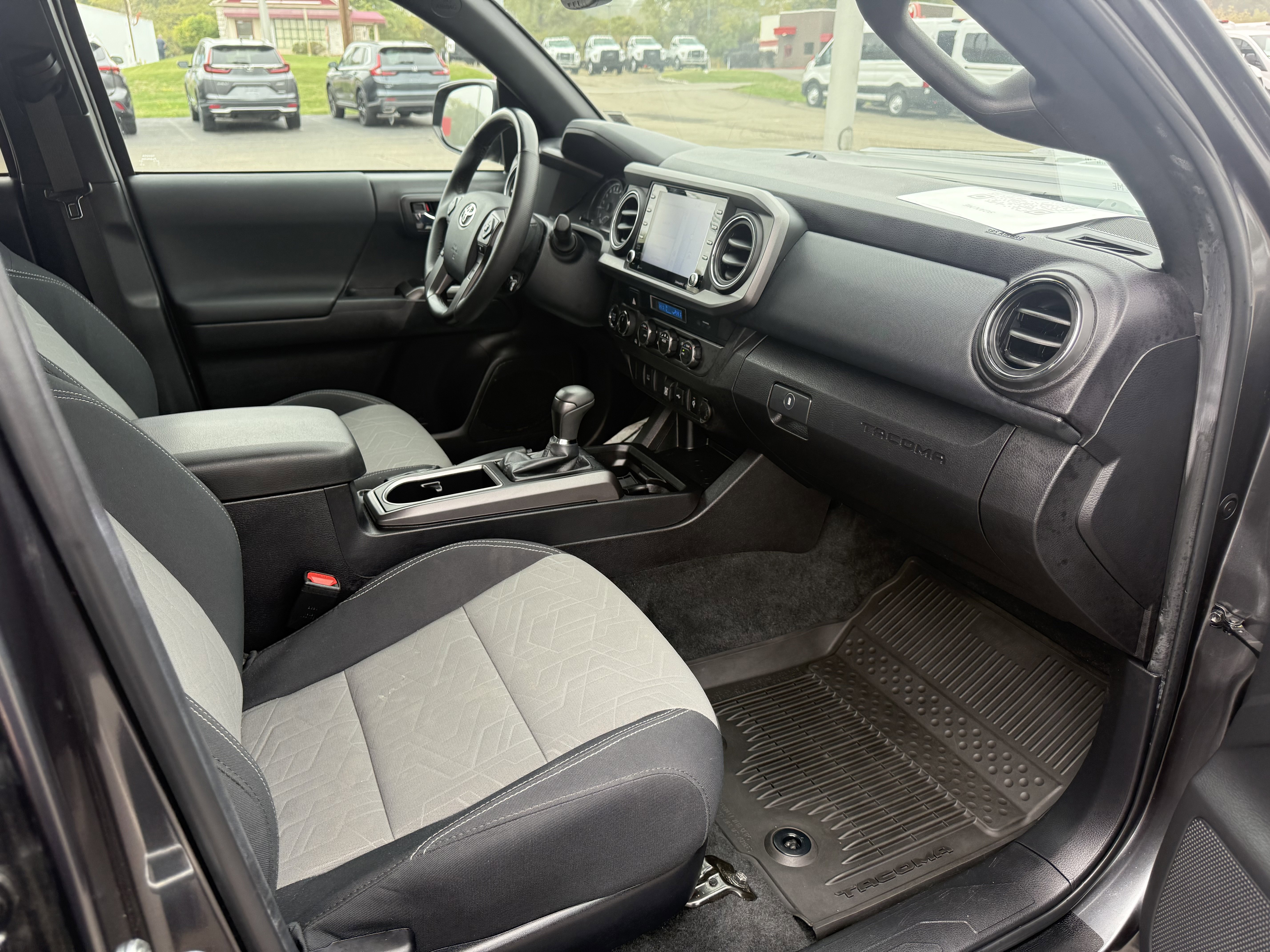 Used 2023 Toyota Tacoma TRD Sport image 11