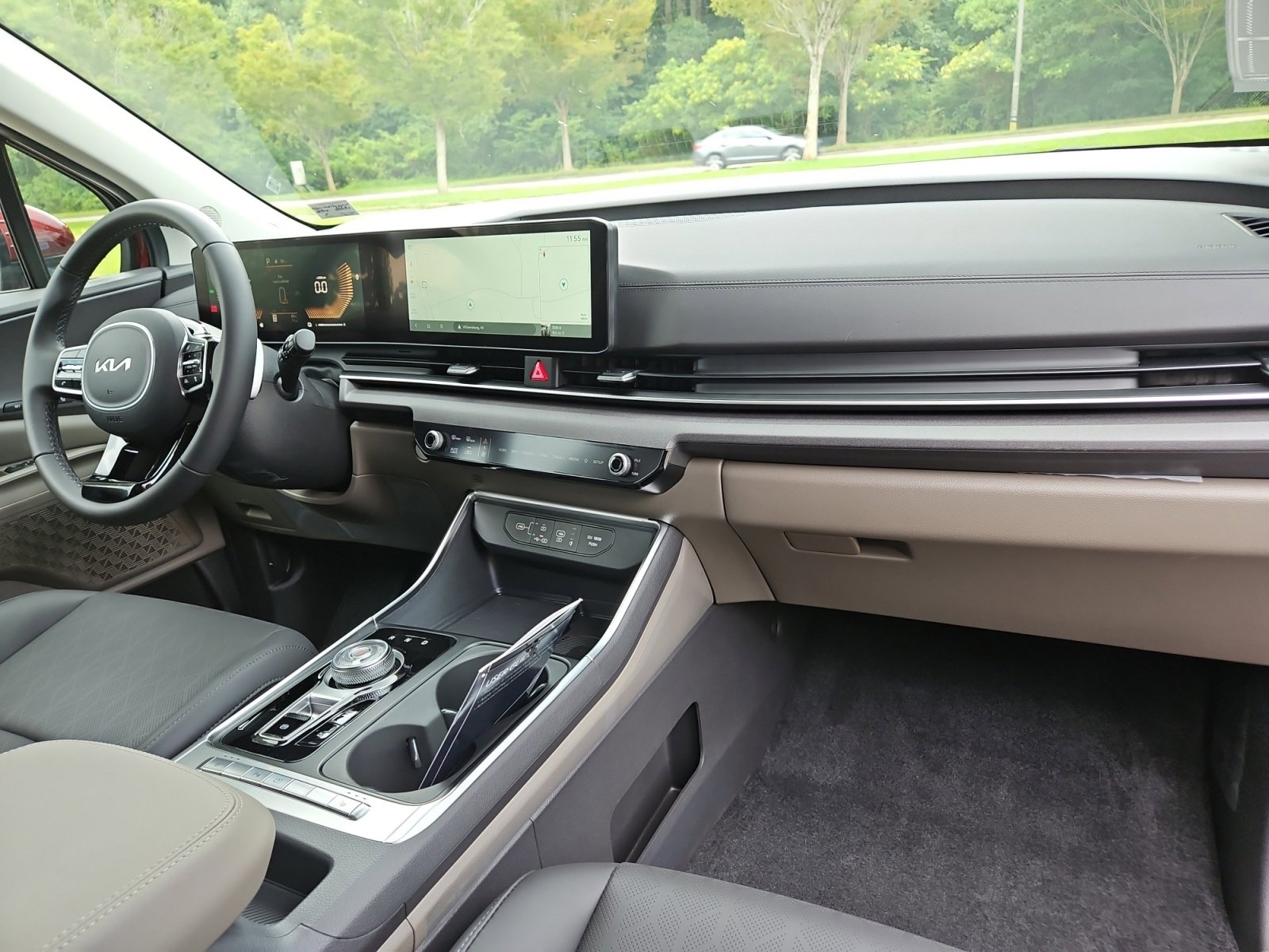 New 2026 Kia Carnival EX image 16