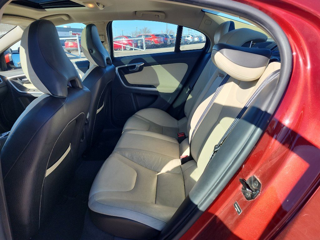 Used 2012 Volvo S60 T5 w/ Sport Appearance Pkg image 11