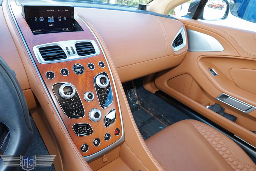 Used 2016 Aston Martin Vanquish Volante RWD image 20