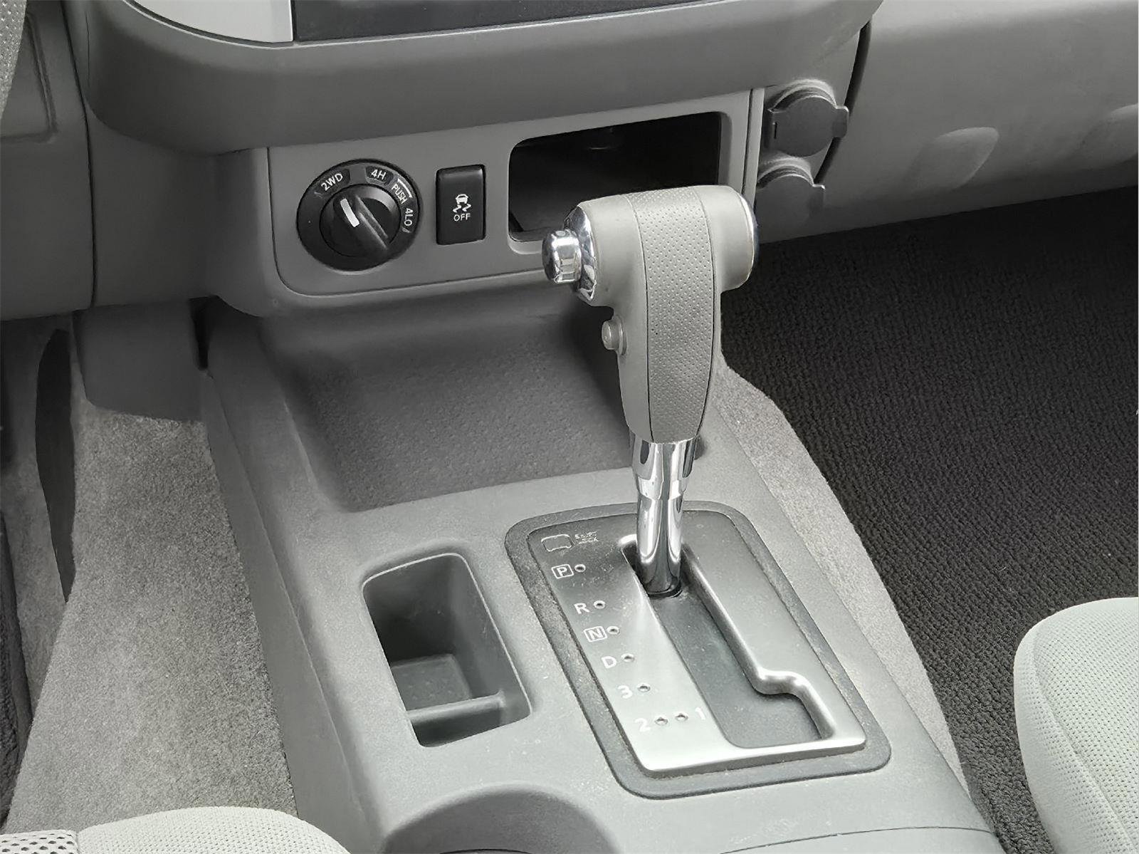 Used 2016 Nissan Frontier SV image 23