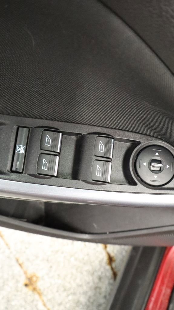 Used 2013 Ford Focus Titanium image 26