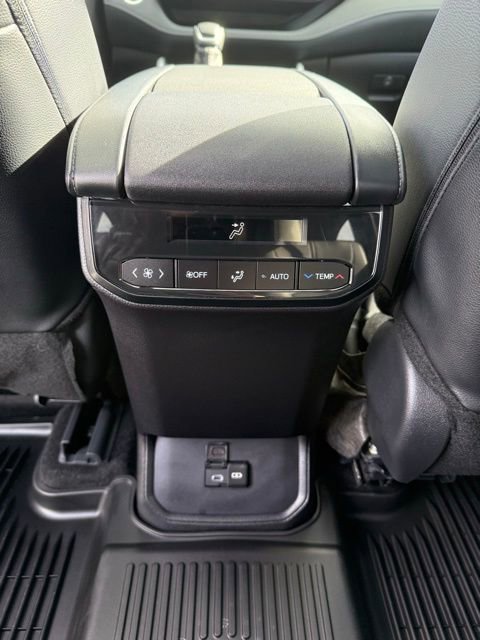 Certified 2026 Toyota Highlander XSE image 42