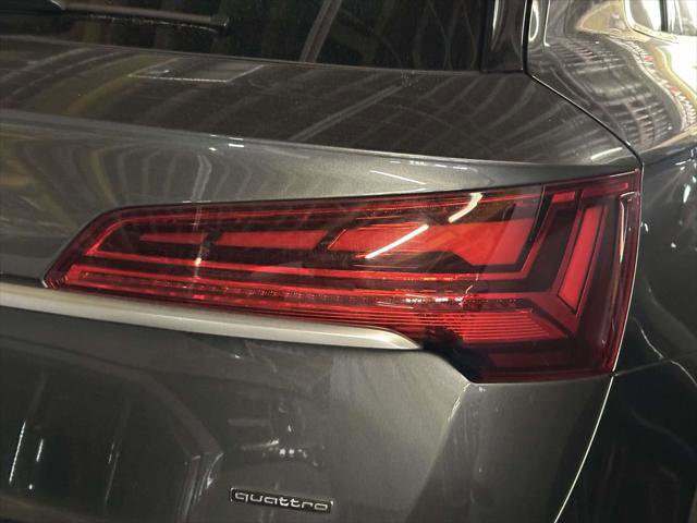 Used 2023 Audi Q5 2.0T Premium w/ Convenience Package AWD/4WD image 5