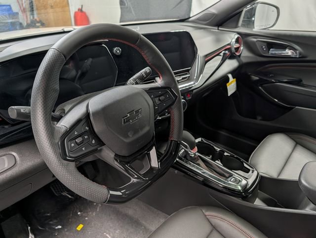 New 2026 Chevrolet Trax RS w/ Sunroof Package image 18