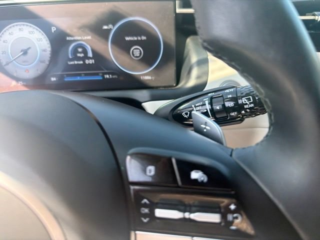 Certified 2024 Hyundai Tucson Limited AWD/4WD image 8