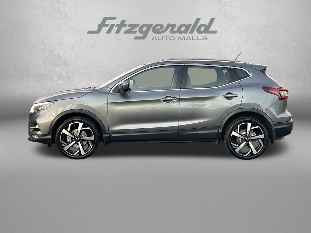 Used 2022 Nissan Rogue Sport SL w/ Premium Package image 4