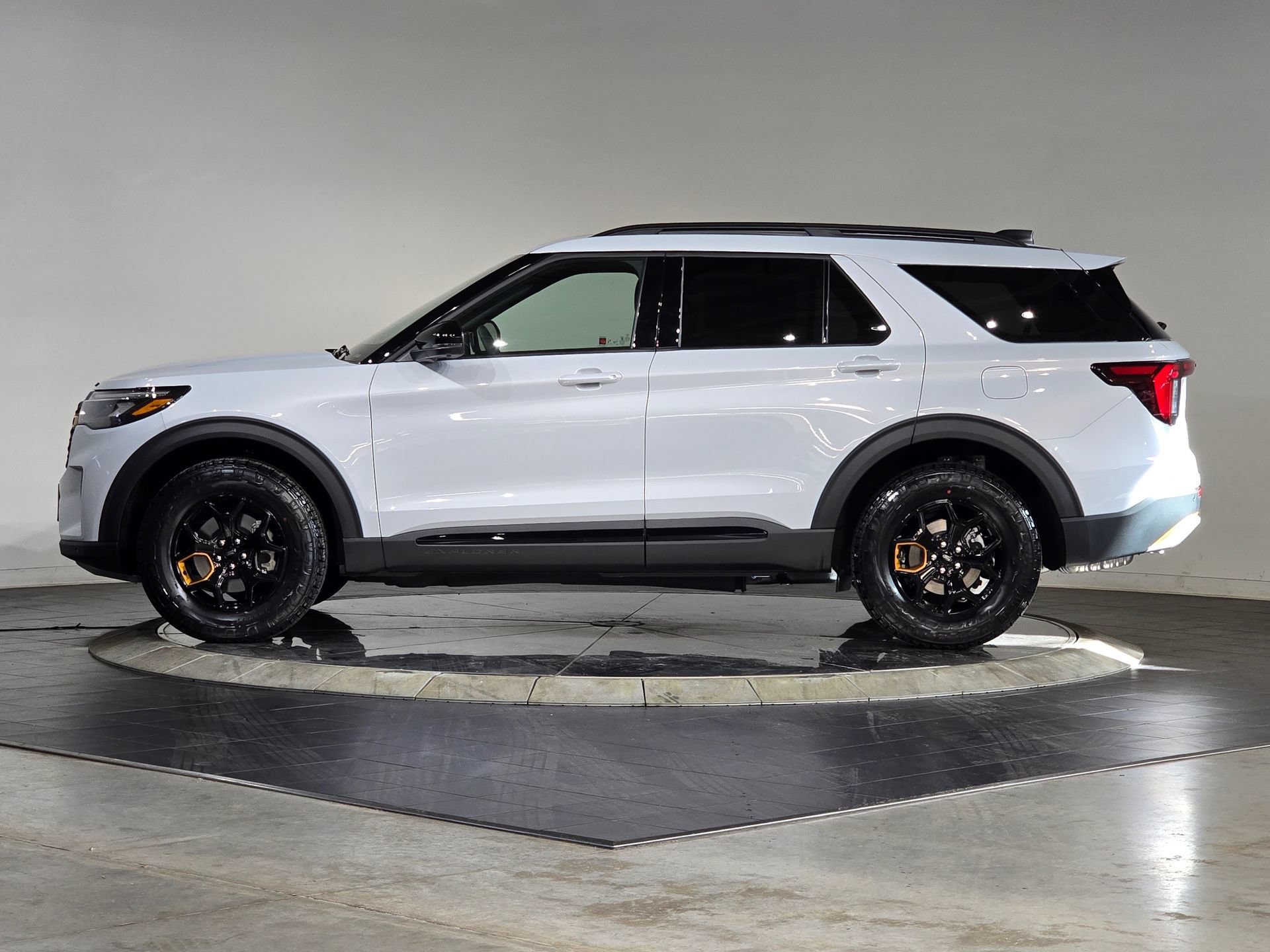 New 2026 Ford Explorer Tremor w/ Tremor Ultimate Package AWD/4WD image 7