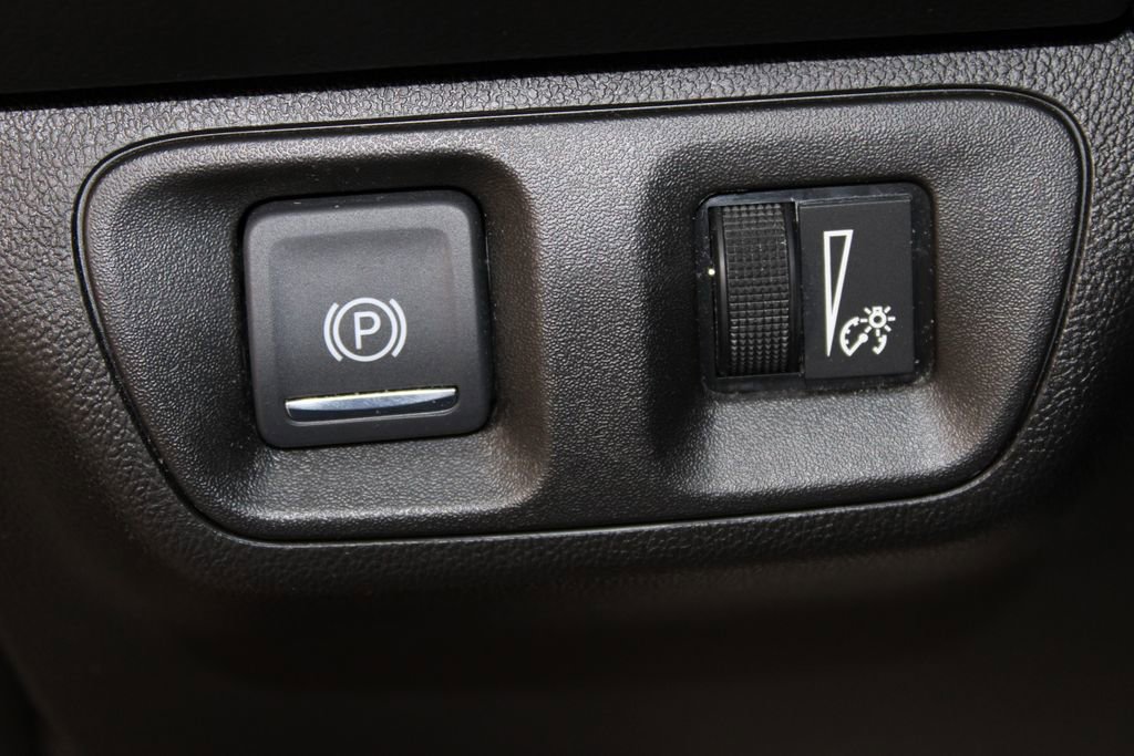 Used 2023 GMC Acadia AT4 w/ Preferred Package image 40