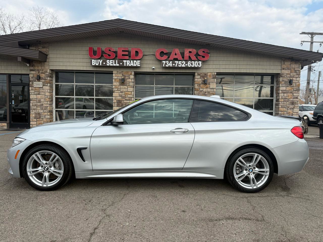 Used 2017 BMW 430i xDrive Coupe w/ Technology Package AWD/4WD image 9